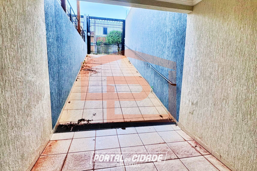 Sobrado &agrave; venda - 165m&sup2; - Jardim dos Pass&aacute;ros