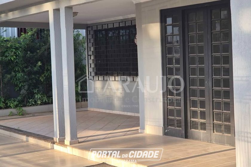Casa para alugar - 220m&sup2; - Zona I