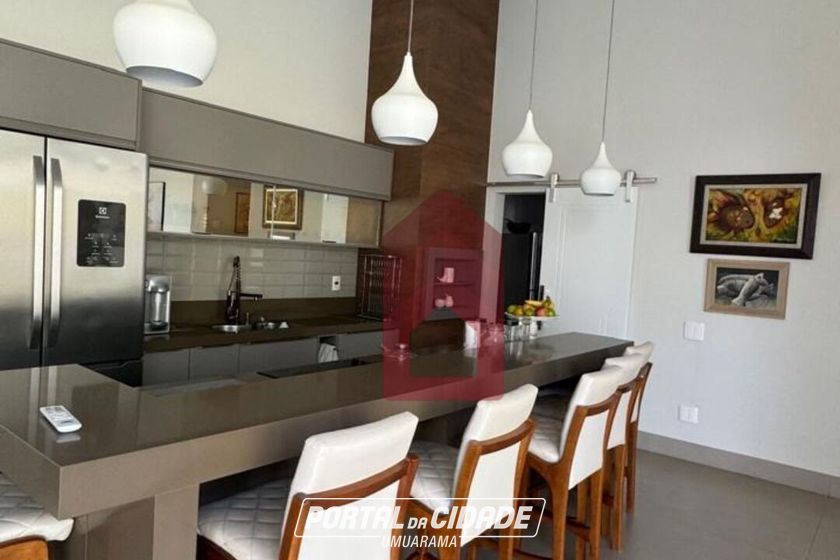 Casa &agrave; venda - 261m&sup2; - Zona II