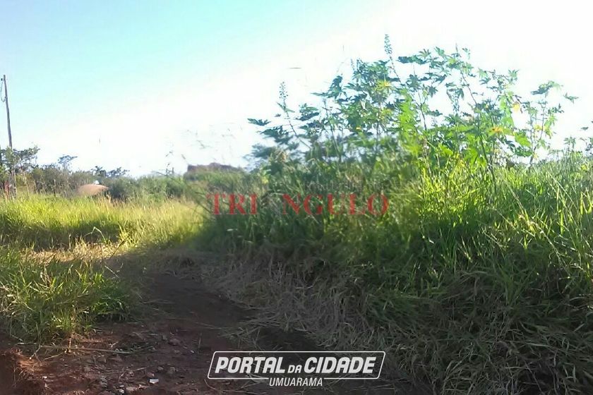 Ch&aacute;cara &agrave; venda - 4096m&sup2; - AREA RURAL