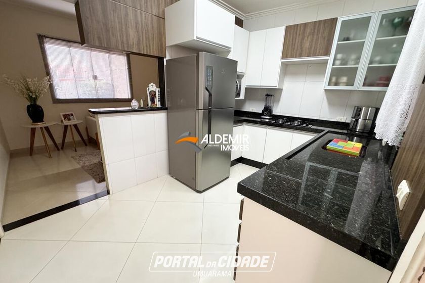 Sobrado &agrave; venda - 200m&sup2; - Jardim dos P&aacute;ssaros