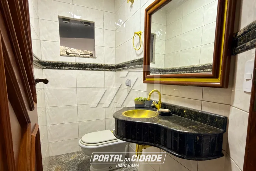 Sobrado &agrave; venda - 376m&sup2; - Zona I