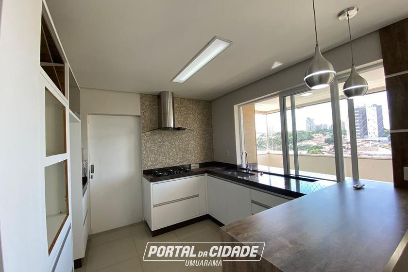 Apartamento &agrave; venda - 126m&sup2; - Zona I