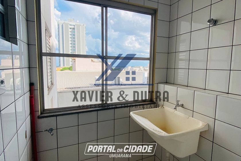 Apartamento &agrave; venda - 80m&sup2; - Zona III - Edif&iacute;cio California