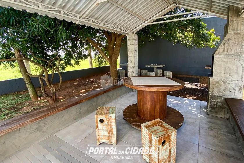 Casa &agrave; venda - 310m&sup2; - Perimetro Urbano Serra Dos Dourados