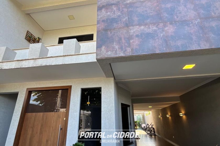 Sobrado &agrave; venda - 245m&sup2; - Zona II