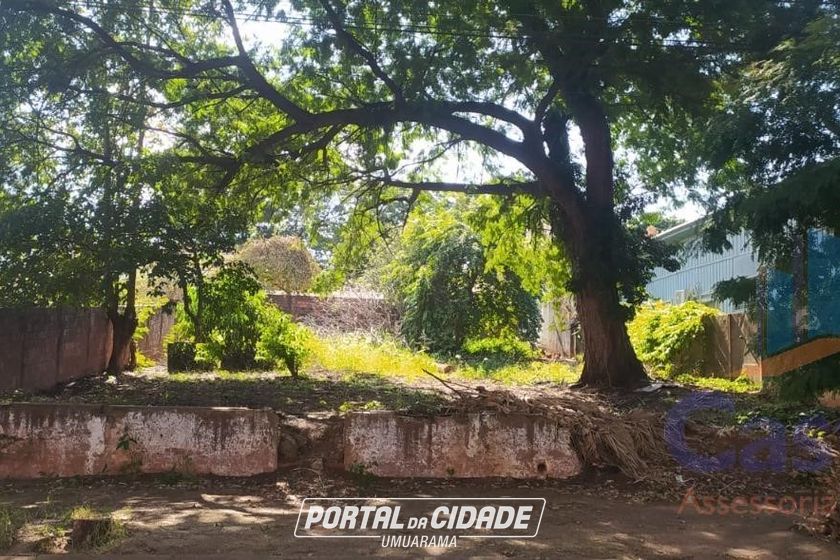 Terreno &agrave; venda - 525m&sup2; - Zona II