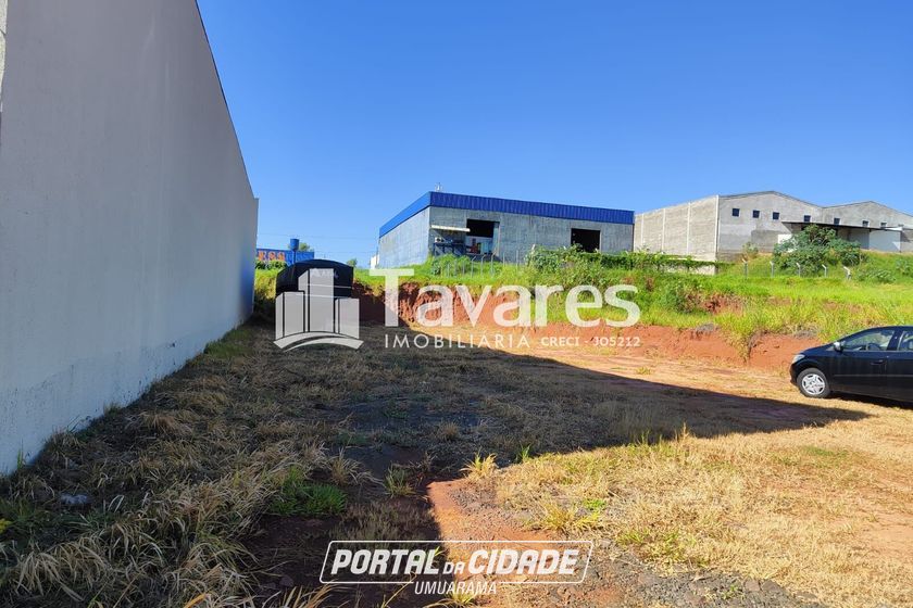 Terreno &agrave; venda - 615m&sup2; - Jardim Santiago