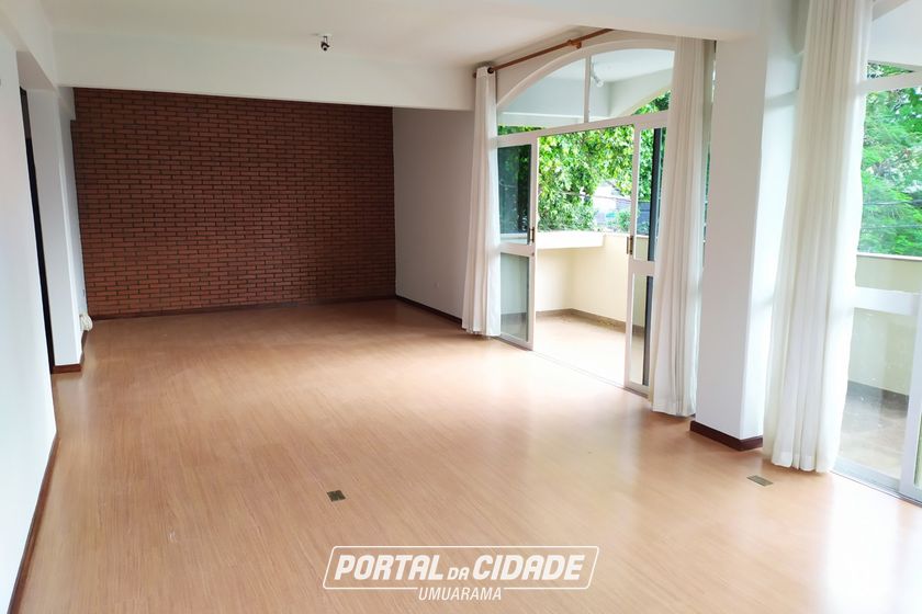 Apartamento &agrave; venda - 234m&sup2; - ZONA I