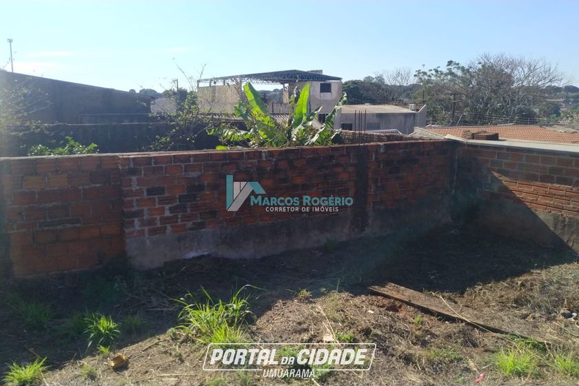 Terreno &agrave; venda - 216m&sup2; - Jardim Colibri