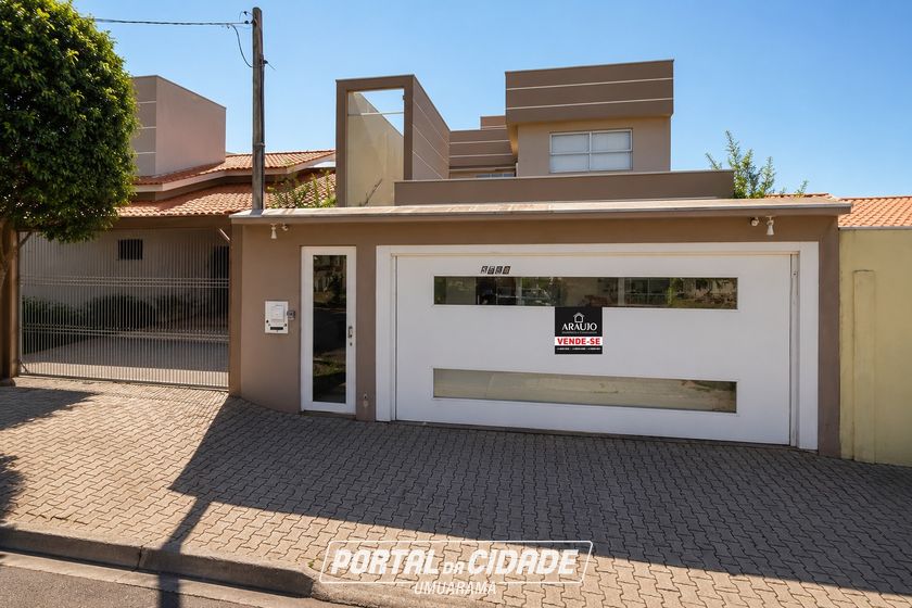 Casa &agrave; venda - 183m&sup2; - Zona III