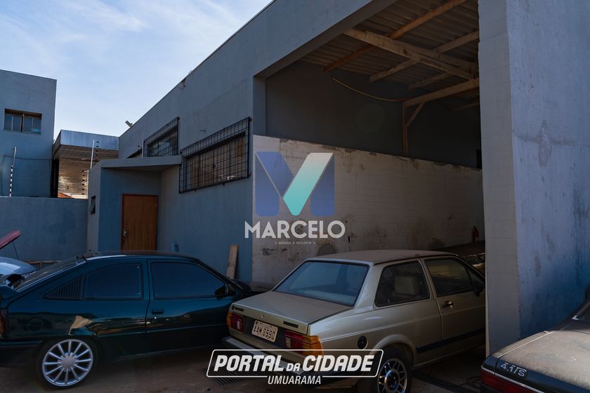 Sal&atilde;o Comercial &agrave; venda - 1470m&sup2; - Zona I