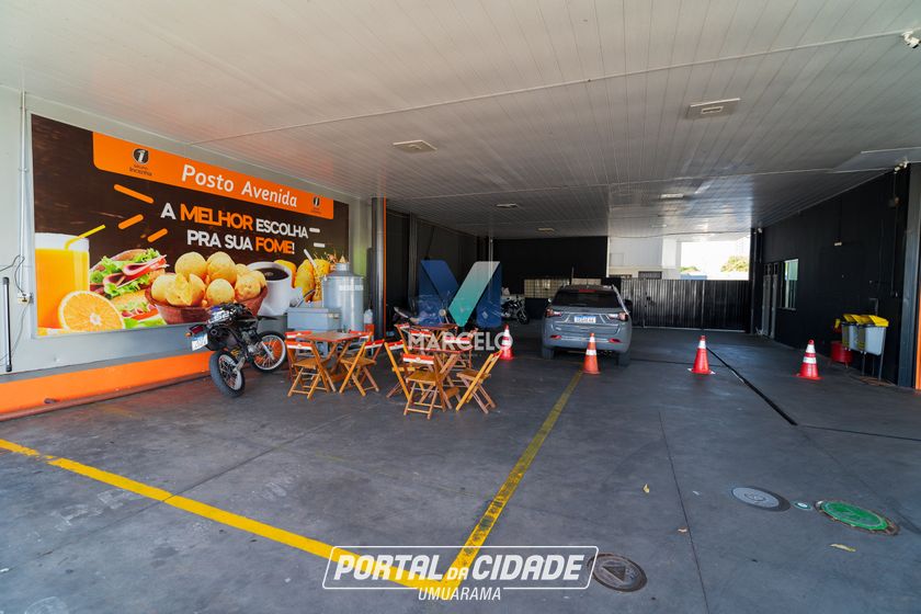 Sal&atilde;o Comercial &agrave; venda - 1470m&sup2; - Zona I