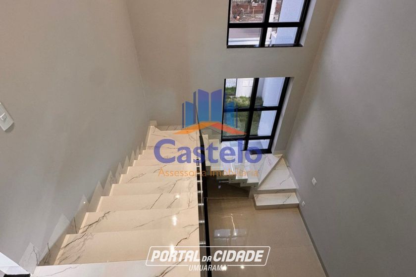 Casa &agrave; venda - 135m&sup2; - ZONA III