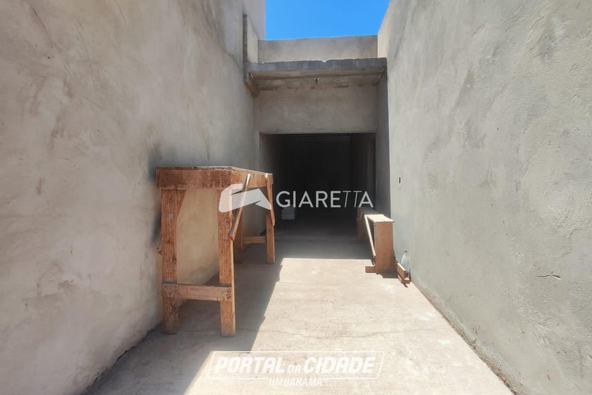 Casa &agrave; venda - 50m&sup2; - JARDIM PINHEIRINHO