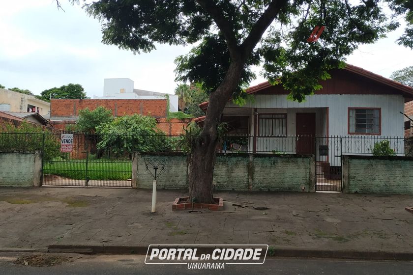 Casa &agrave; venda - 90m&sup2; - Zona VI