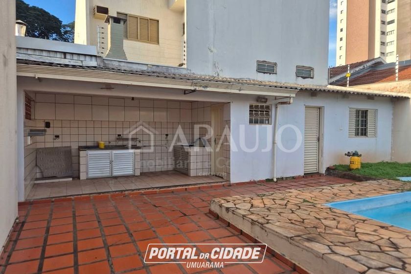 Casa para alugar - 220m&sup2; - Zona I