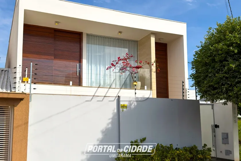 Sobrado &agrave; venda - 229m&sup2; - Jardim Veleiros