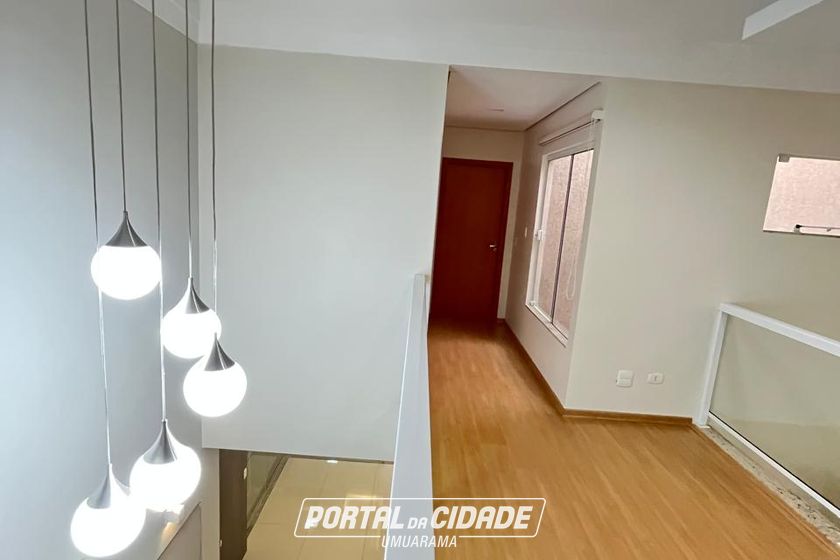 Sobrado &agrave; venda - 262m&sup2; - Zona II