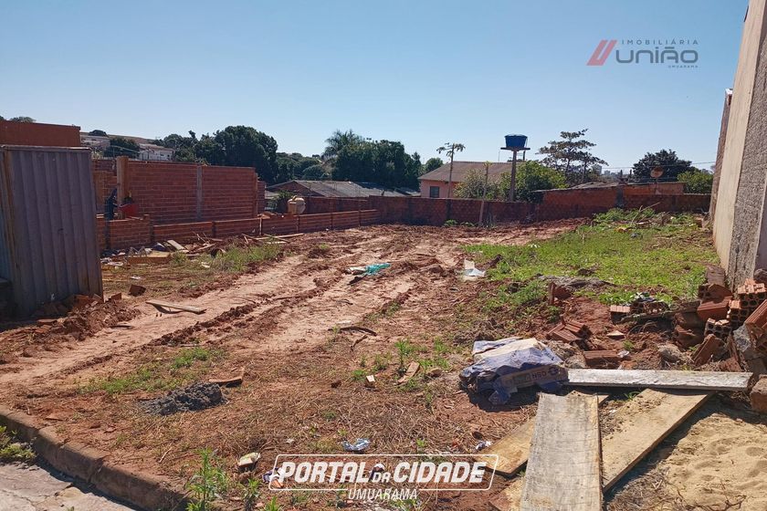 Terreno &agrave; venda - 193m&sup2; - Jardim Pimentel