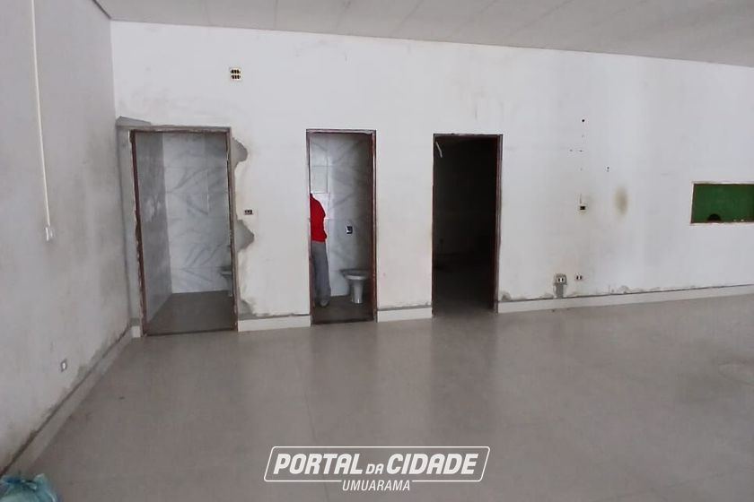 Sal&atilde;o Comercial para alugar - 250m&sup2; - Zona I
