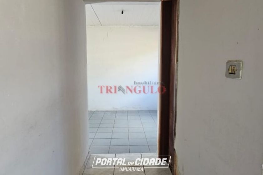 Casa &agrave; venda - 68m&sup2; - CONJUNTO RESIDENCIAL CORREGO LONGE