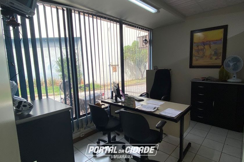 Sal&atilde;o Comercial &agrave; venda - 84m&sup2; - Zona I
