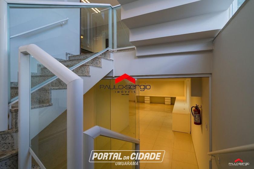 Sala Comercial &agrave; venda - 241m&sup2; - Zona I