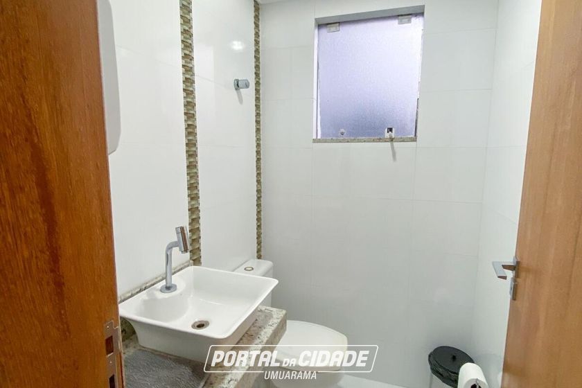 Sala Comercial &agrave; venda - 241m&sup2; - Zona I
