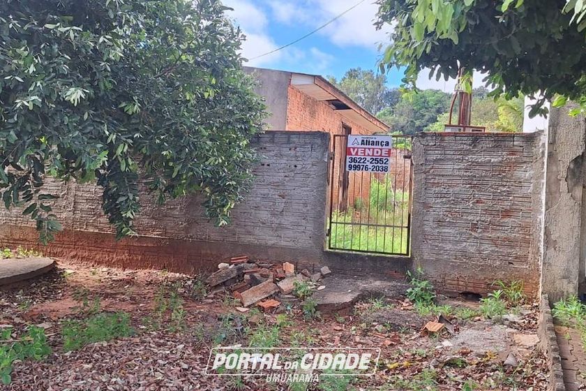 Terreno &agrave; venda - 254m&sup2; - Zona V