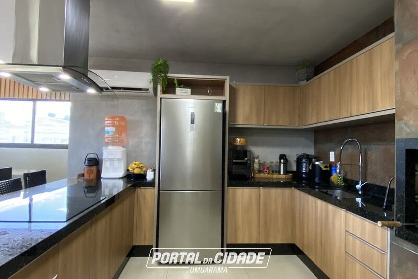 Apartamento &agrave; venda - 144m&sup2; - ZONA III