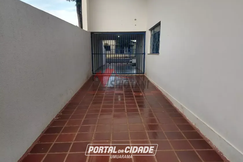 Casa &agrave; venda - ZONA I