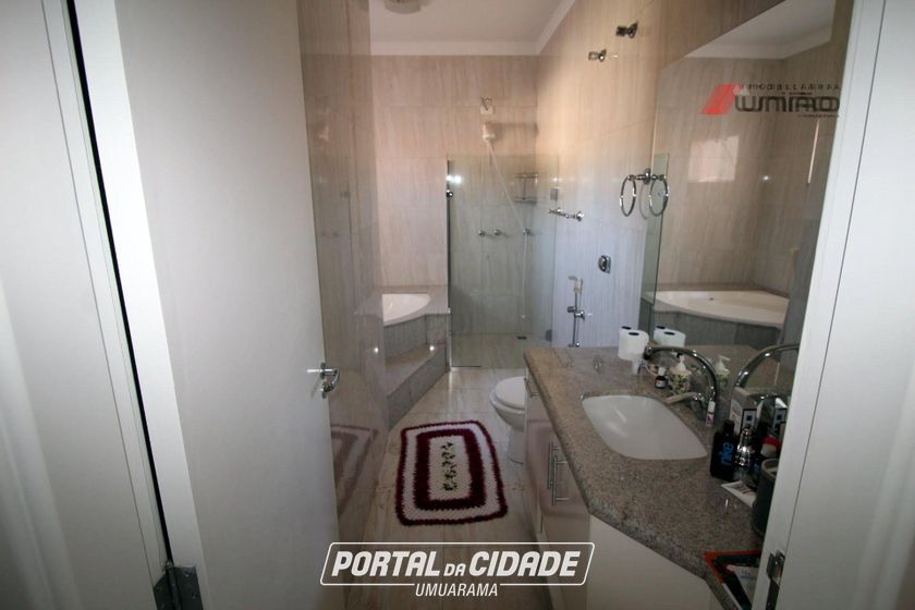 Casa &agrave; venda - 224m&sup2; - Zona 1