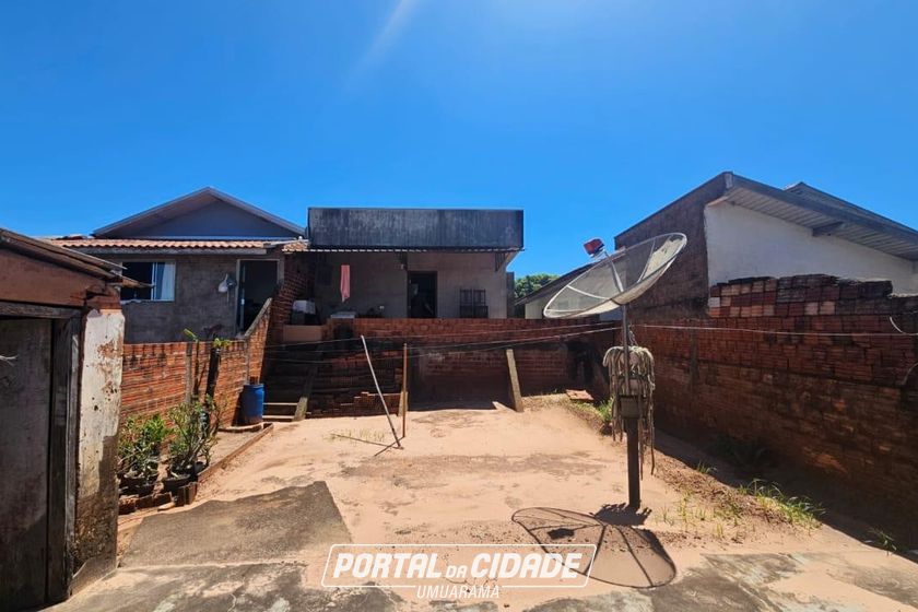 Casa &agrave; venda - 74m&sup2; - CENTRO