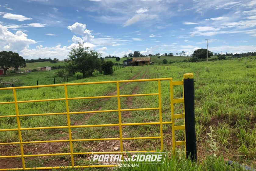 Ch&aacute;cara &agrave; venda - 20m&sup2; - Maria Helena