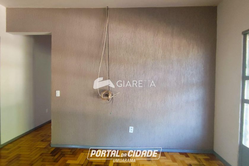 Casa &agrave; venda - 182m&sup2; - CENTRO
