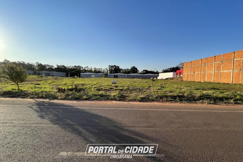 Terreno &agrave; venda - 2339m&sup2; - Parque Viena