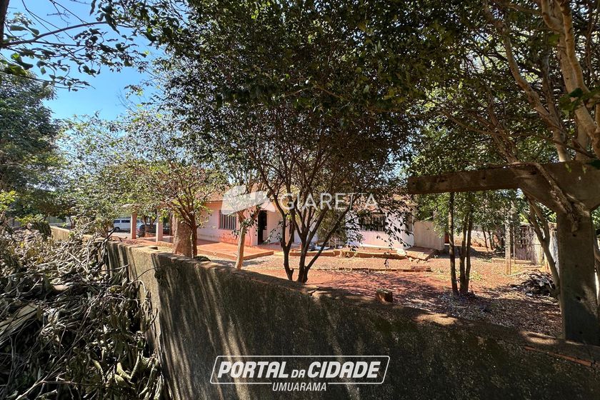 Terreno &agrave; venda - 661m&sup2; - CENTRO