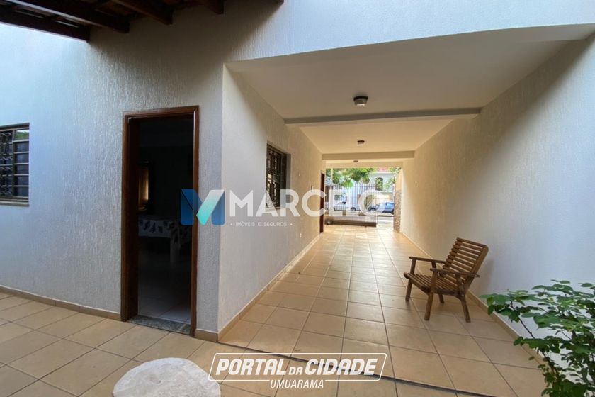 Sobrado &agrave; venda - 223m&sup2; - Zona II