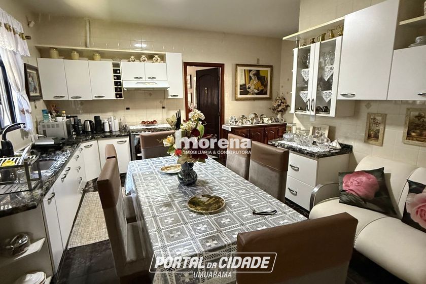 Casa &agrave; venda - 213m&sup2; - Jardim Primavera