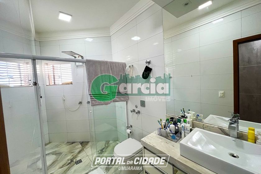 Casa &agrave; venda - 400m&sup2; - Zona II