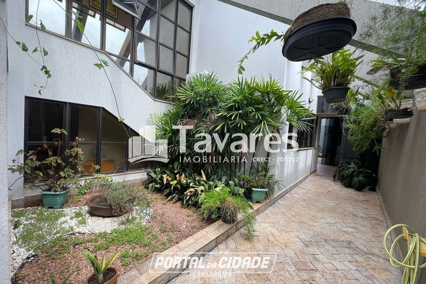 Sobrado &agrave; venda - 484m&sup2; - Zona II