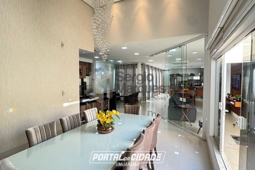 Casa &agrave; venda - 415m&sup2; - Zona V