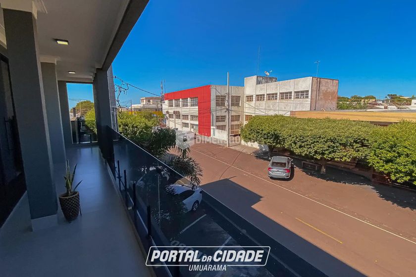 Sala Comercial &agrave; venda - 342m&sup2; - Centro
