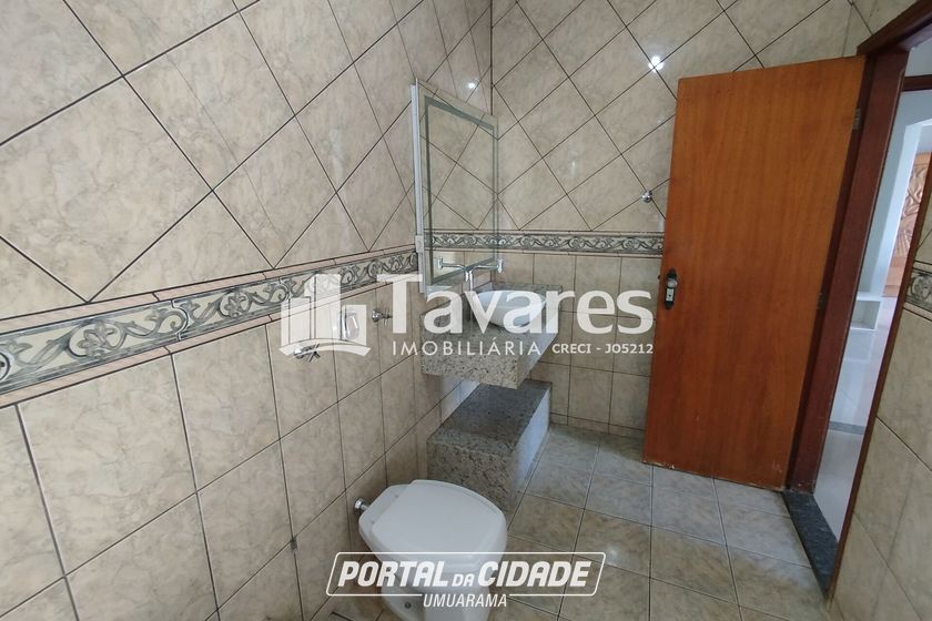 Casa &agrave; venda - 242m&sup2; - Parque San Remo I