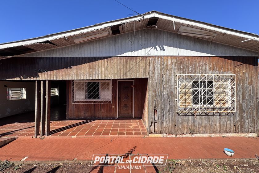 Casa &agrave; venda - 490m&sup2; - Zona II