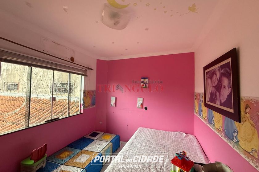 Sobrado &agrave; venda - 250m&sup2; - ZONA I
