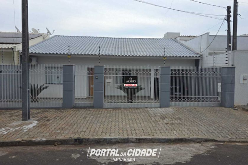 Casa &agrave; venda - 243m&sup2; - Jardim Indai&aacute;