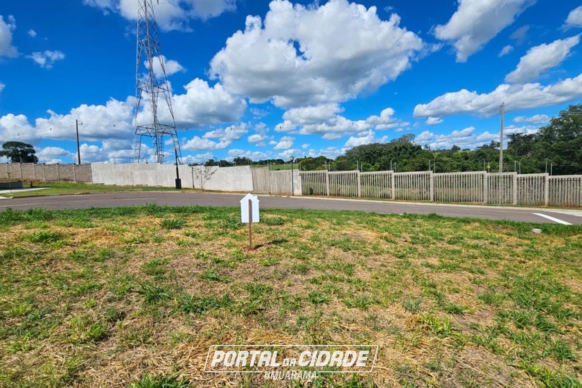 Terreno &agrave; venda - 270m&sup2; - PARQUE RESIDENCIAL INTERLAGOS 02