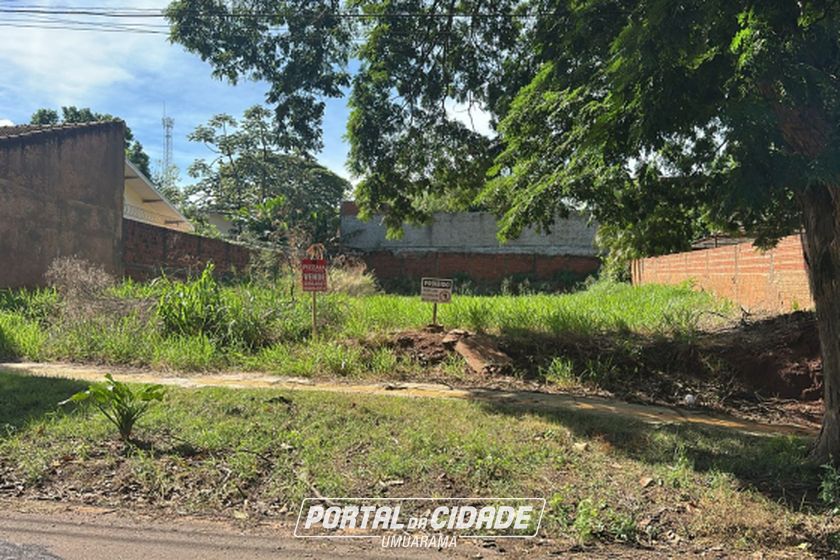 Terreno &agrave; venda - 547m&sup2; - Zona VII